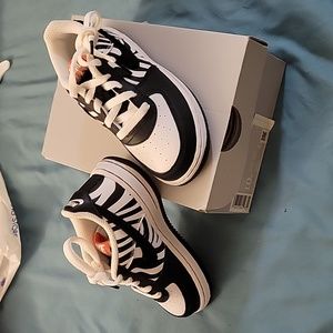 Nike Force 1 Zebra size 10c